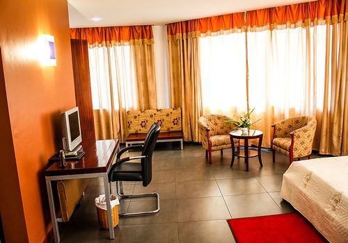 Maxlot Hotel Acra Exterior foto